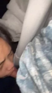 户外口交嫩妹口爆一嘴真舒服