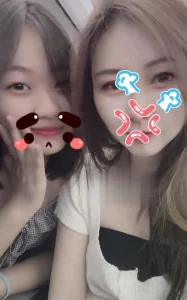 街拍美女臀部
